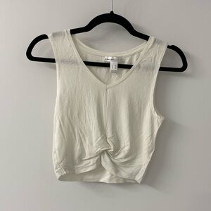 Urban planet women’s white scrunched tank top - size medium